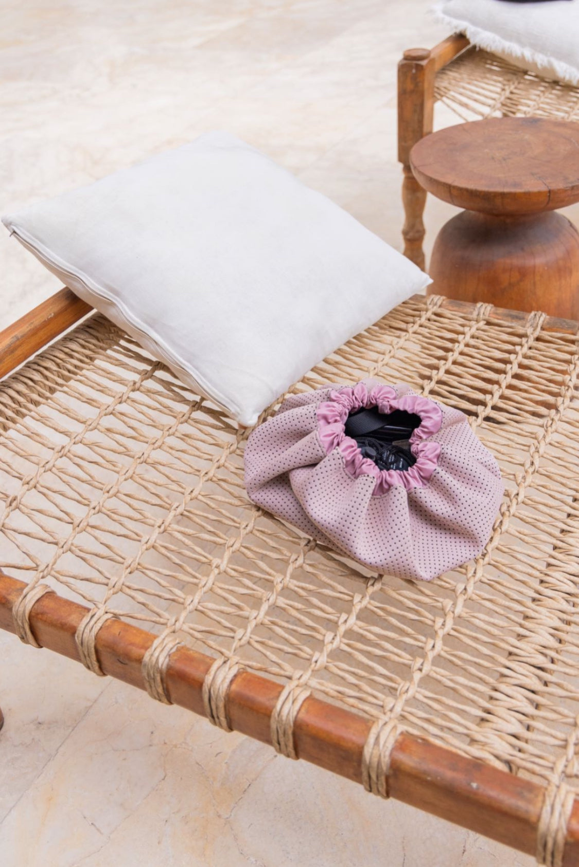 Neoprene Flat Lay Makeup Bag - Mauve
